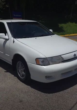Nissan Sentra - Image 1