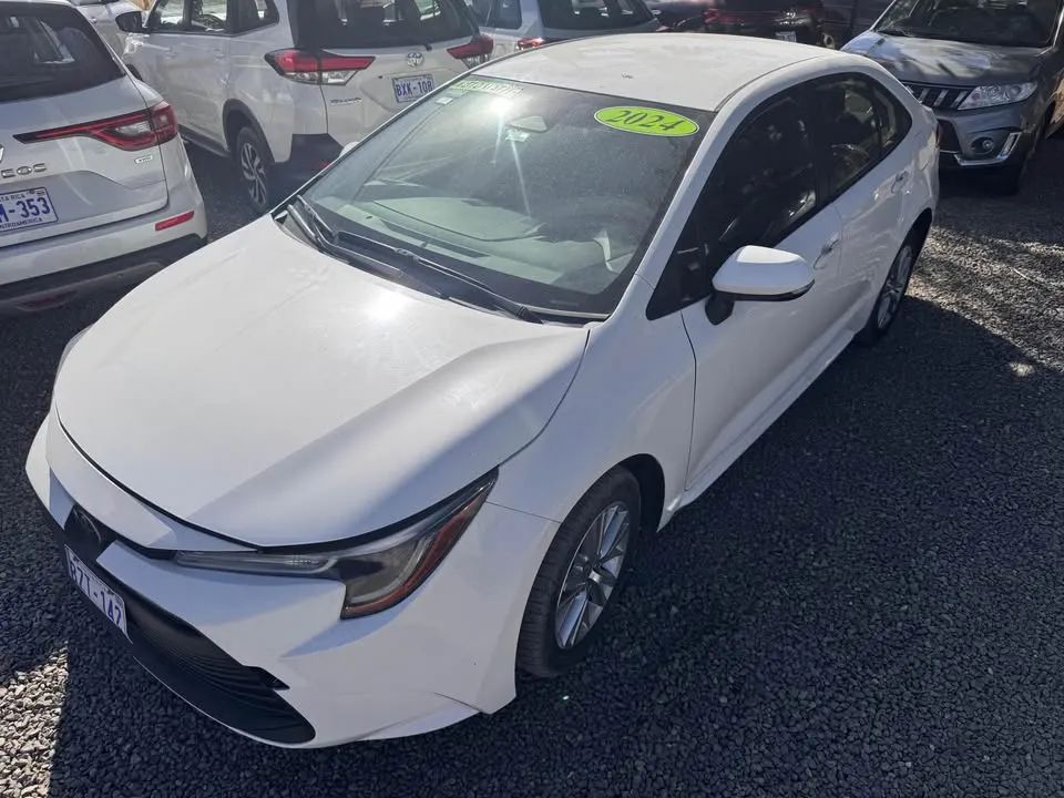 Toyota Corolla - Image 2