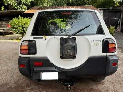 Toyota RAV4 - Image 2