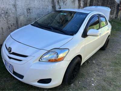 Toyota Yaris - Image 1