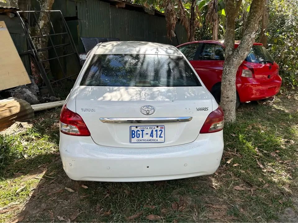 Toyota Yaris - Image 4