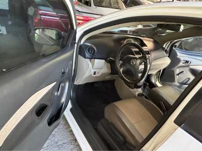 Toyota Yaris - Image 7