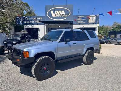 Toyota 4Runner - Image 1