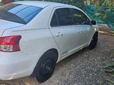 Toyota Yaris - Image 2