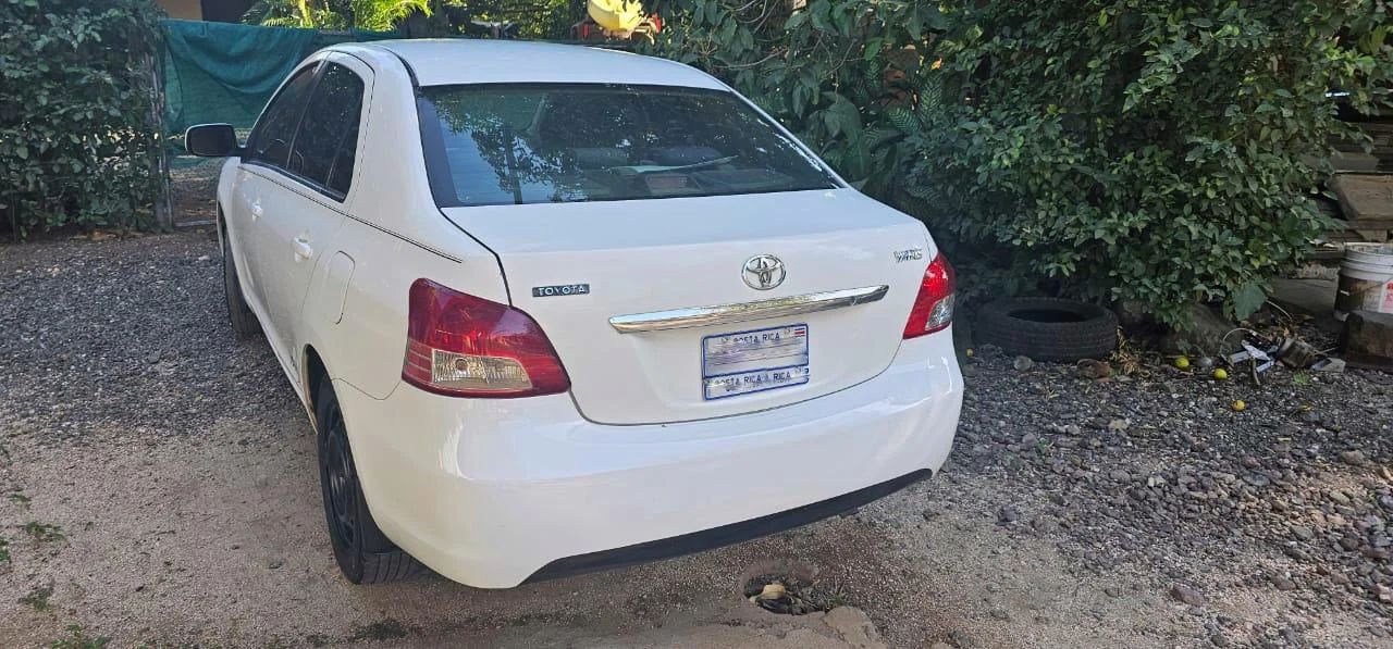 Toyota Yaris - Image 3