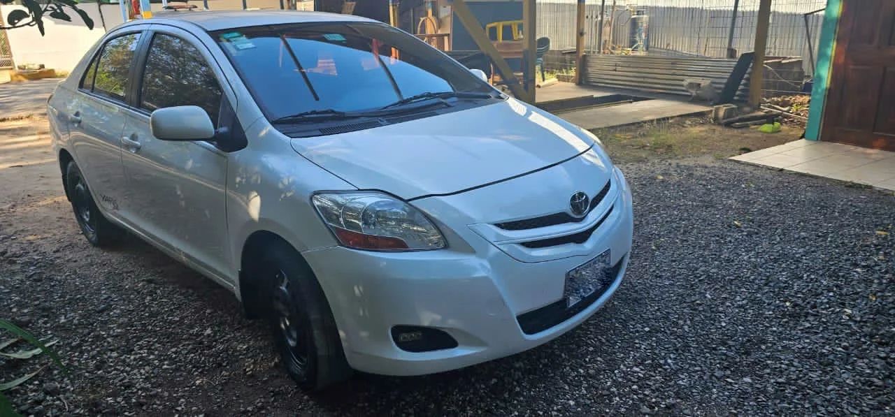 Toyota Yaris - Image 4