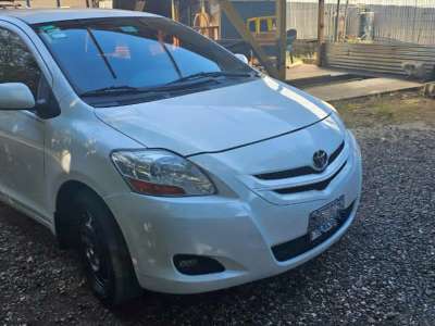 Toyota Yaris - Image 4