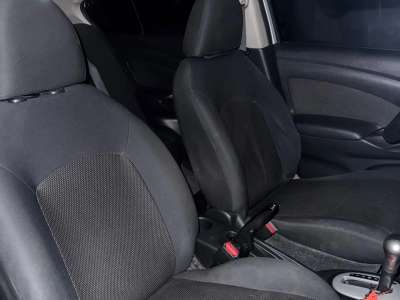 Nissan Versa - Image 10