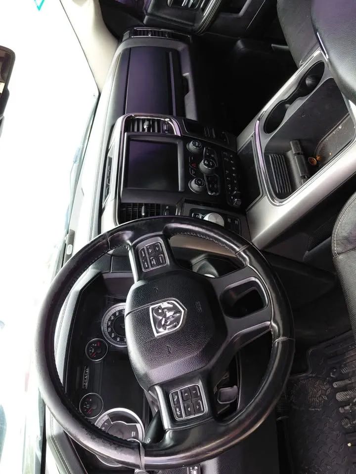 Dodge Ram 1500 - Image 9