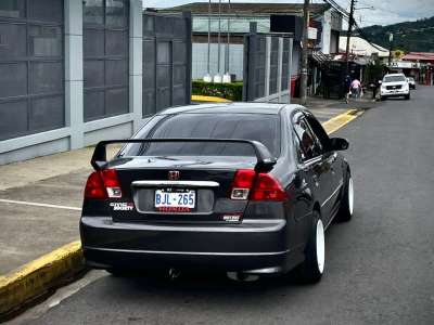 Honda Civic - Image 1