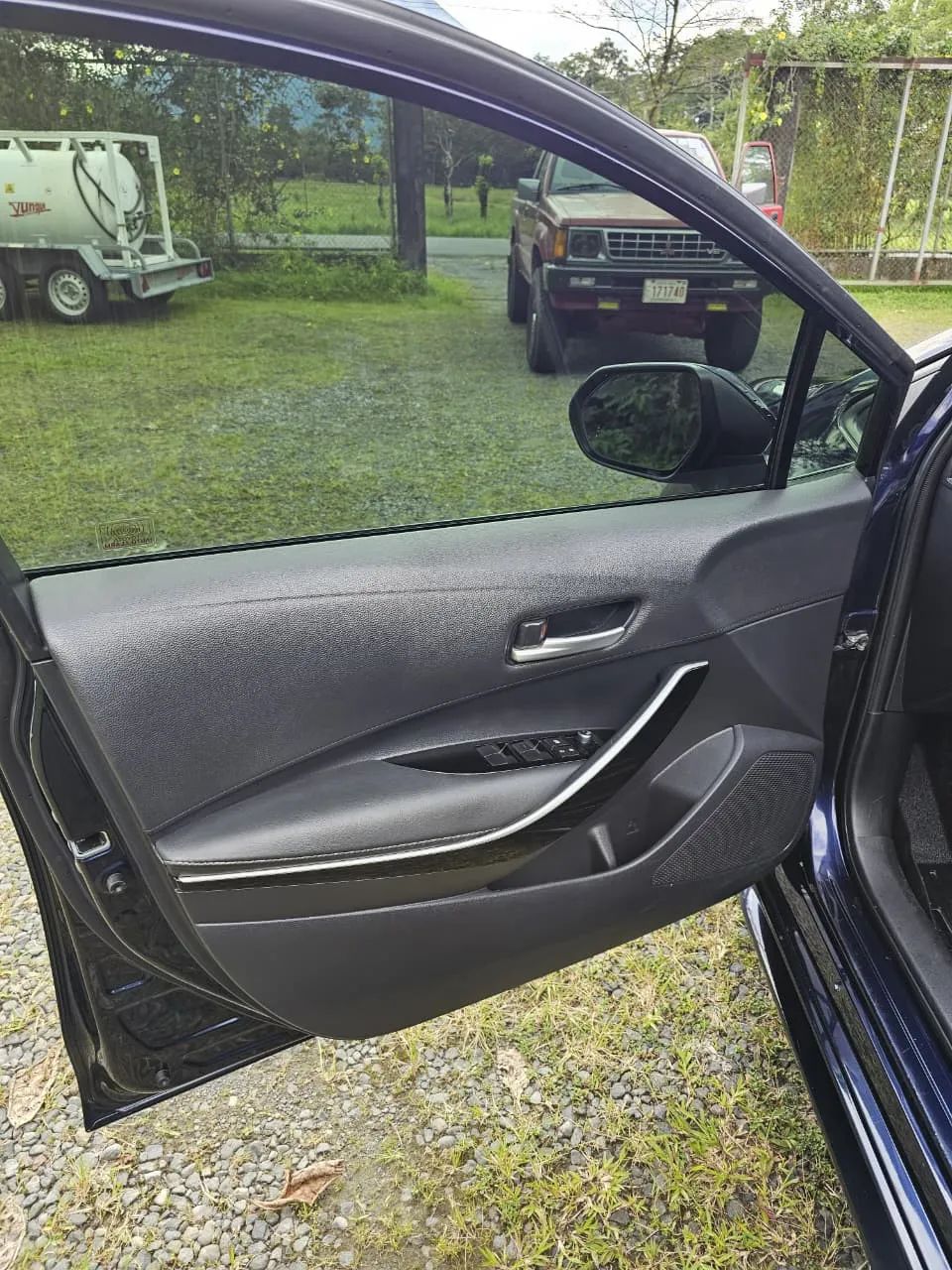 Toyota Corolla - Image 4