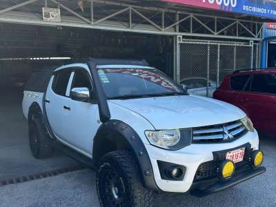 Mitsubishi L200 - Image 2