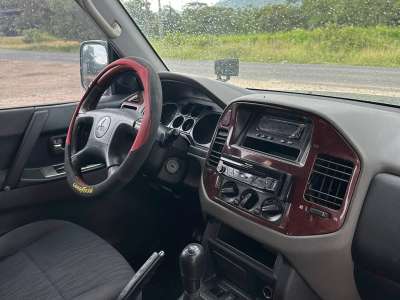 Mitsubishi Montero - Image 2