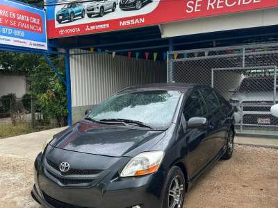Toyota Yaris Sport - Image 2