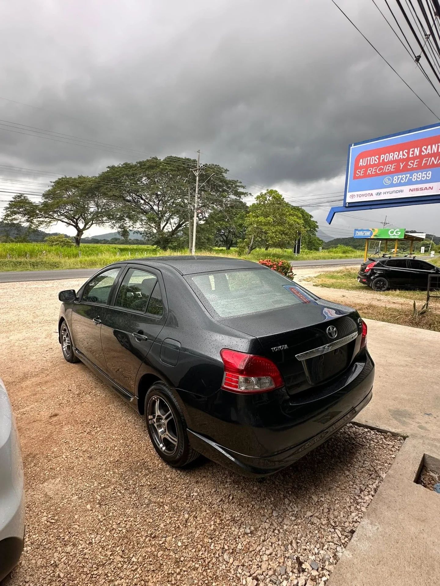 Toyota Yaris Sport - Image 5