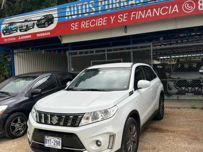 Suzuki Vitara - Image 1