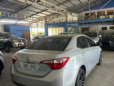 Toyota Corolla - Image 3