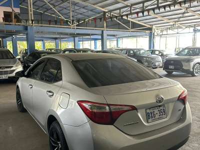 Toyota Corolla - Image 5