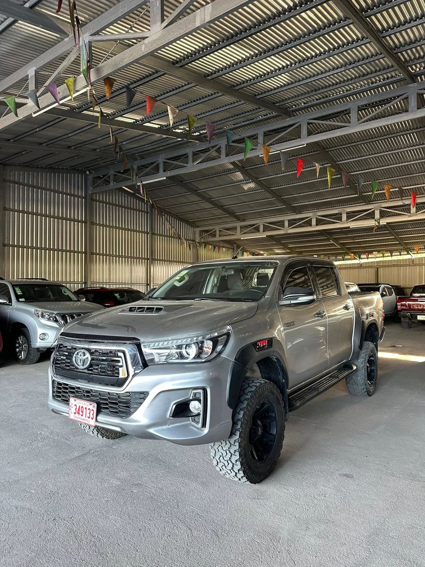 Toyota Hilux - Image 1