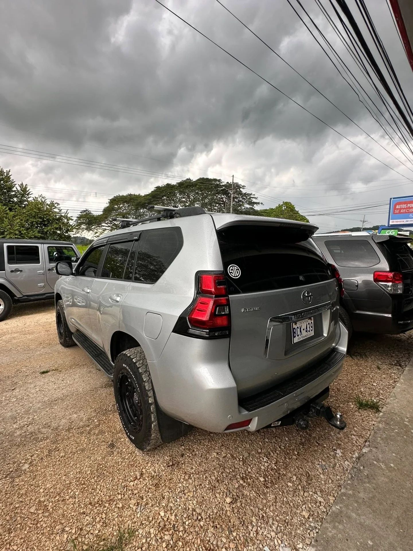 Toyota Prado VX Platinum - Image 2