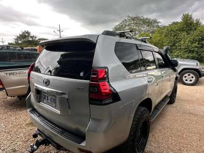 Toyota Prado VX Platinum - Image 4