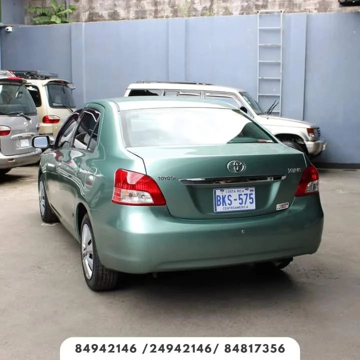 Toyota Yaris - Image 2
