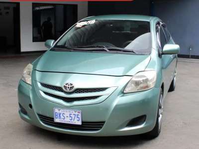 Toyota Yaris - Image 1