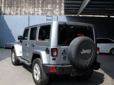 Jeep Wrangler Sahara Unlimited - Image 4