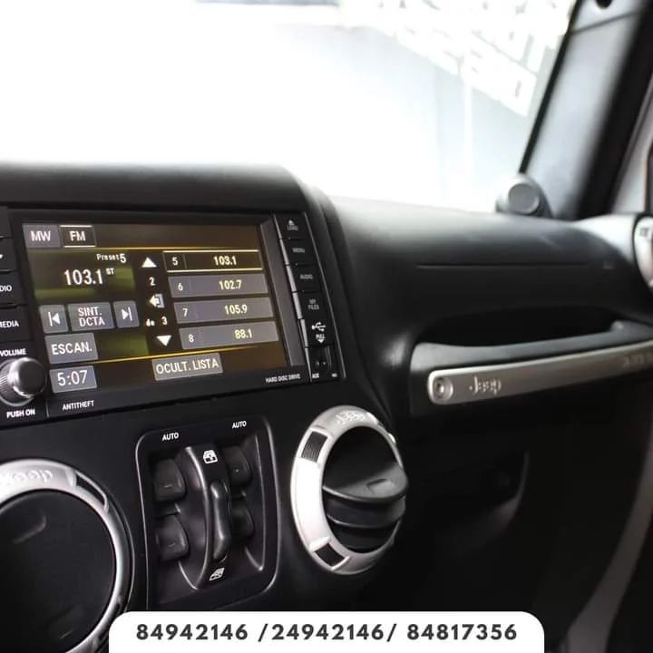 Jeep Wrangler Sahara Unlimited - Image 7