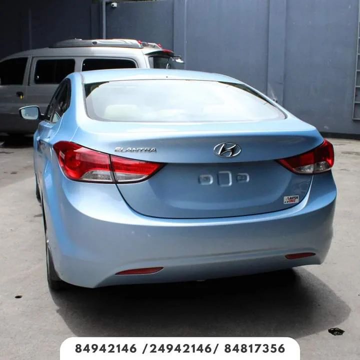 Hyundai Elantra - Image 2