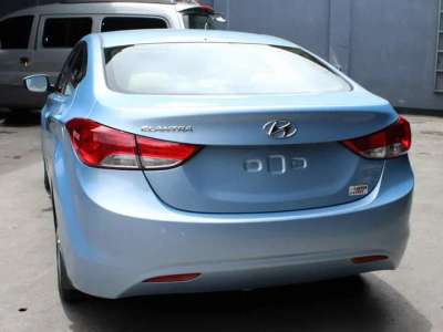 Hyundai Elantra - Image 2