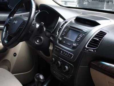 Kia Sorento - Image 3