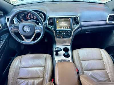 Jeep Grand Cherokee Laredo - Image 3
