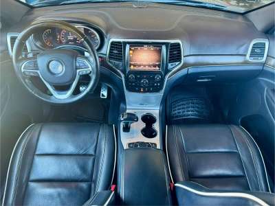 Jeep Grand Cherokee Overland - Image 2