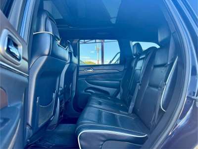 Jeep Grand Cherokee Overland - Image 6