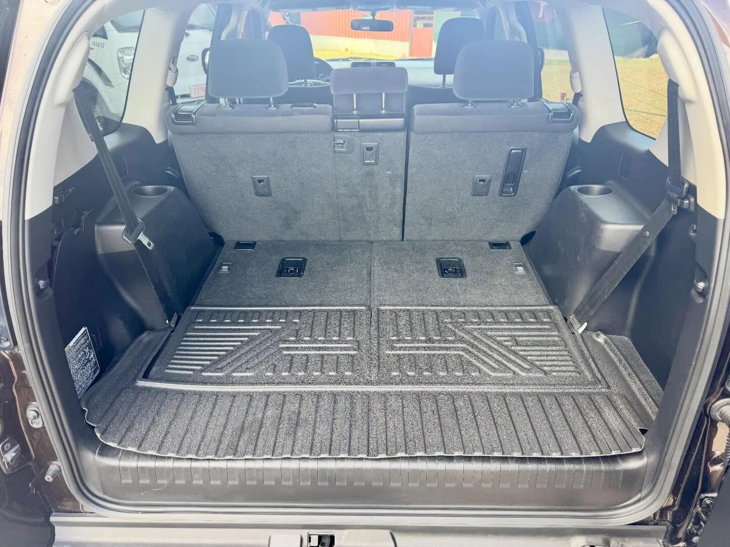 Toyota Land Cruiser Prado TXL - Image 2