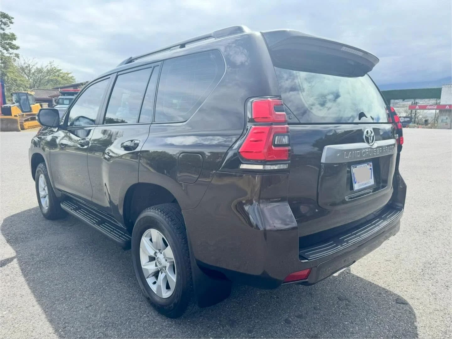 Toyota Land Cruiser Prado TXL - Image 6