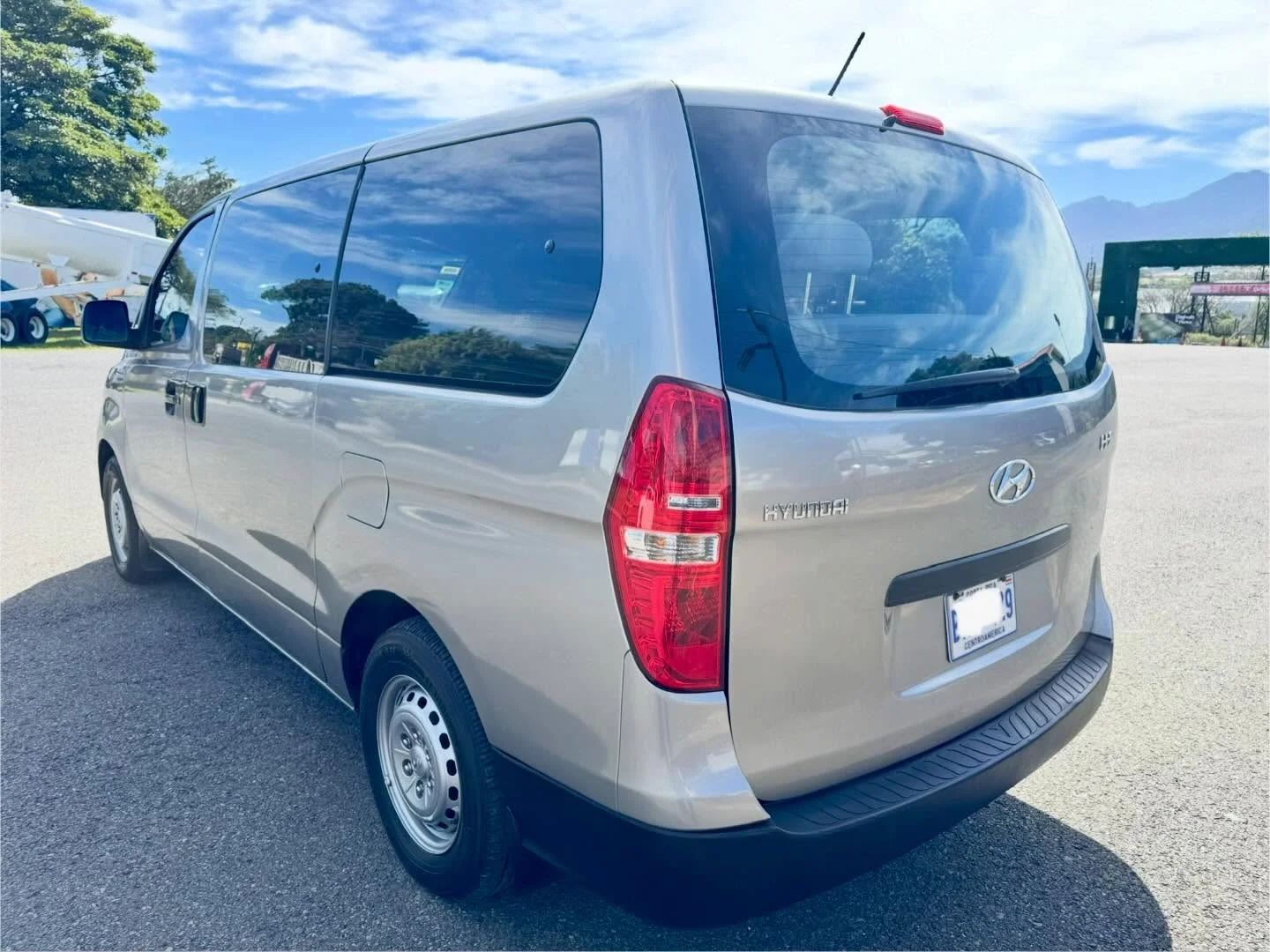 Hyundai H1 - Image 2