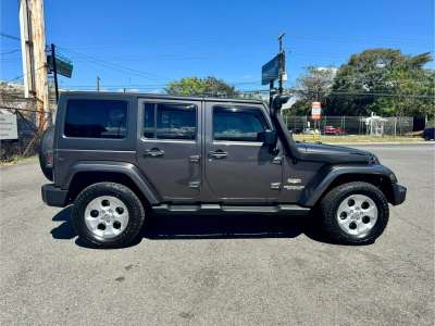Jeep Wrangler Sahara - Image 4