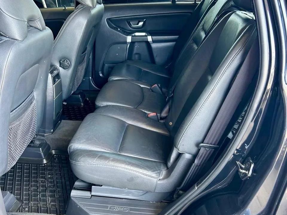 Volvo XC90 - Image 2