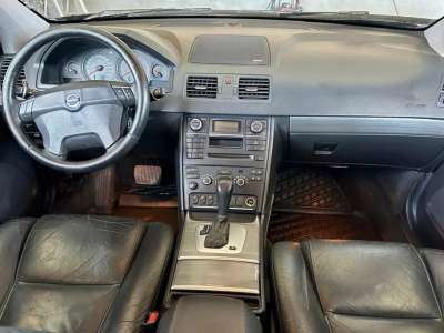 Volvo XC90 - Image 4