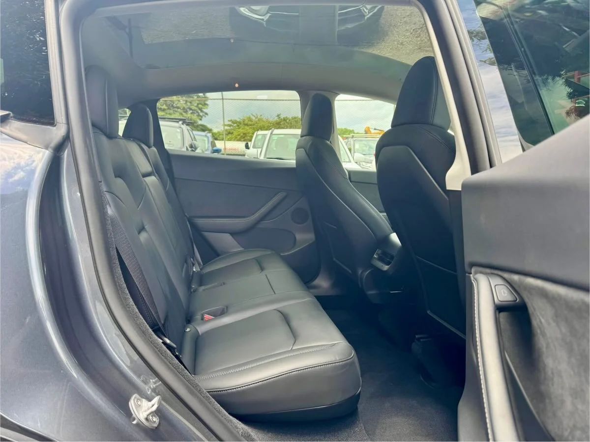 Tesla Model Y - Image 3