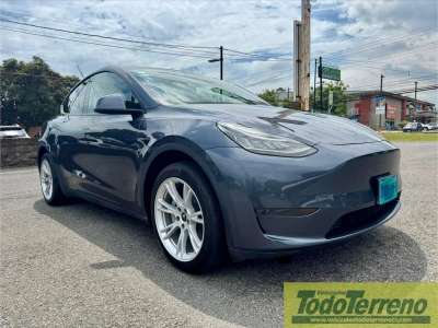 Tesla Model Y - Image 1