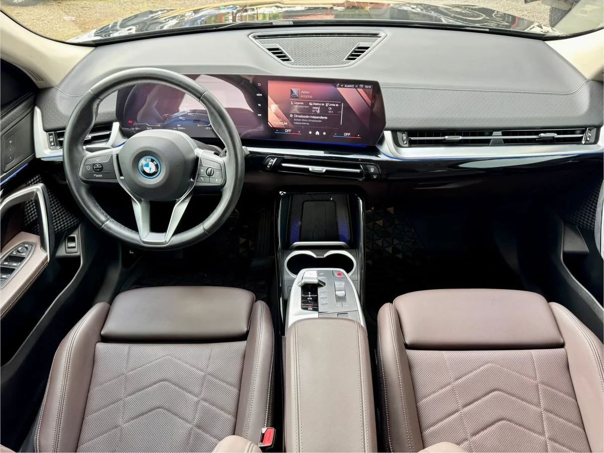 BMW IX2 XDRIVE 30 - Image 6