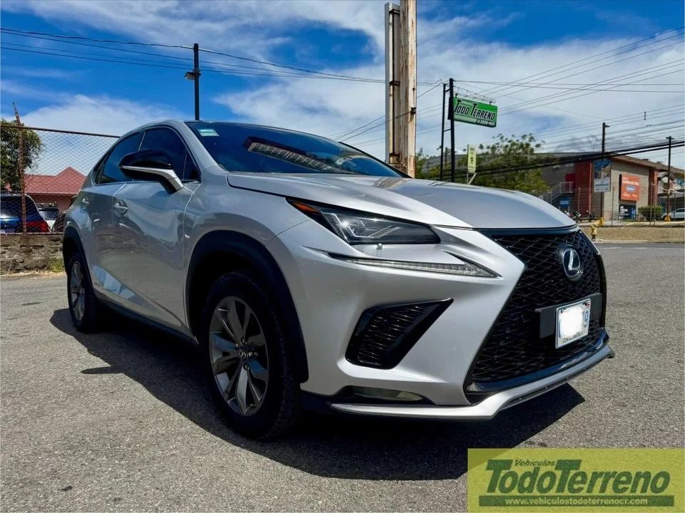Lexus NX300H - Image 1