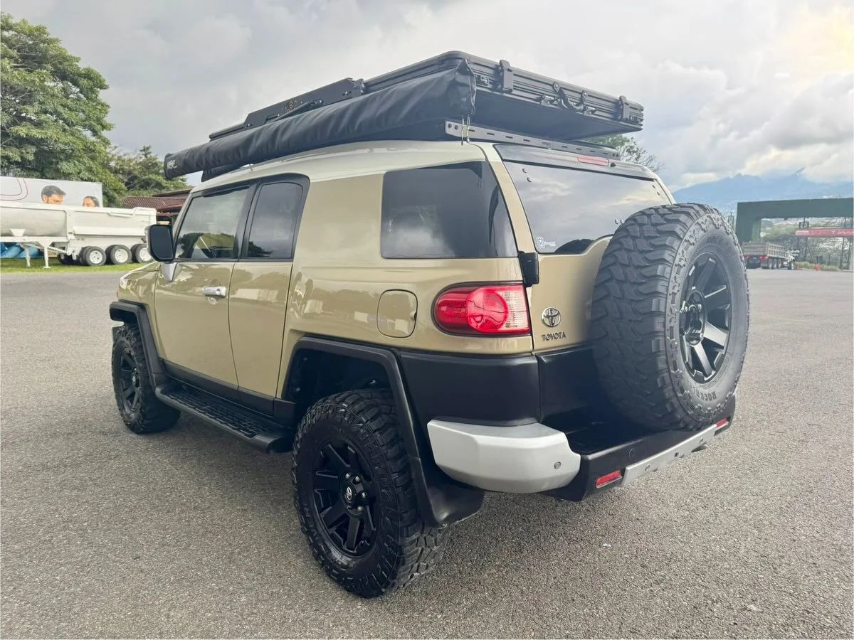 Toyota FJ Cruiser - Image 3