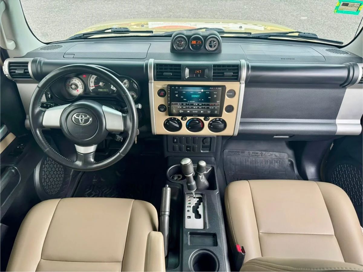 Toyota FJ Cruiser - Image 4