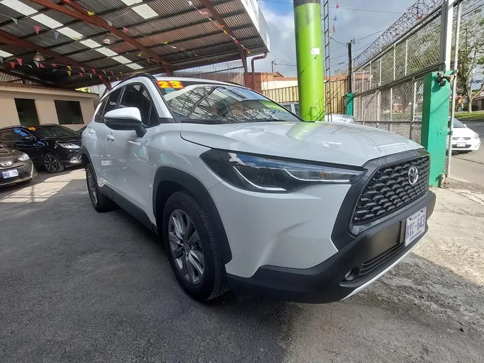 Toyota Corolla Cross - Image 6