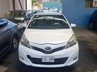 Toyota Yaris SE - Image 1