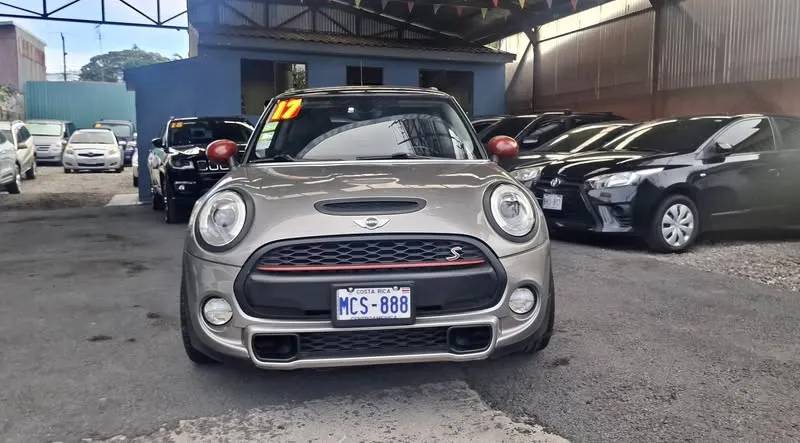2017 MINI COOPER S